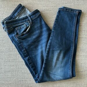 Woman’s Old Navy Rockstar Jeans